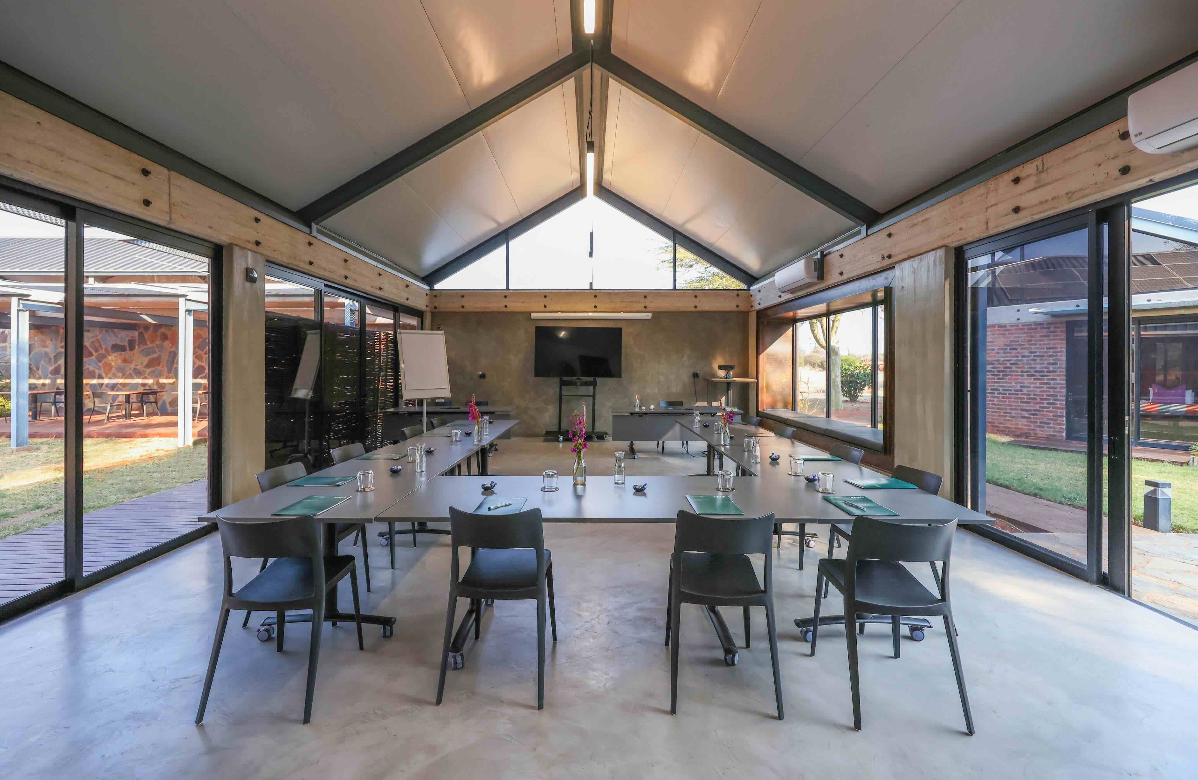 Naka Luxury Lodge Corporate Side