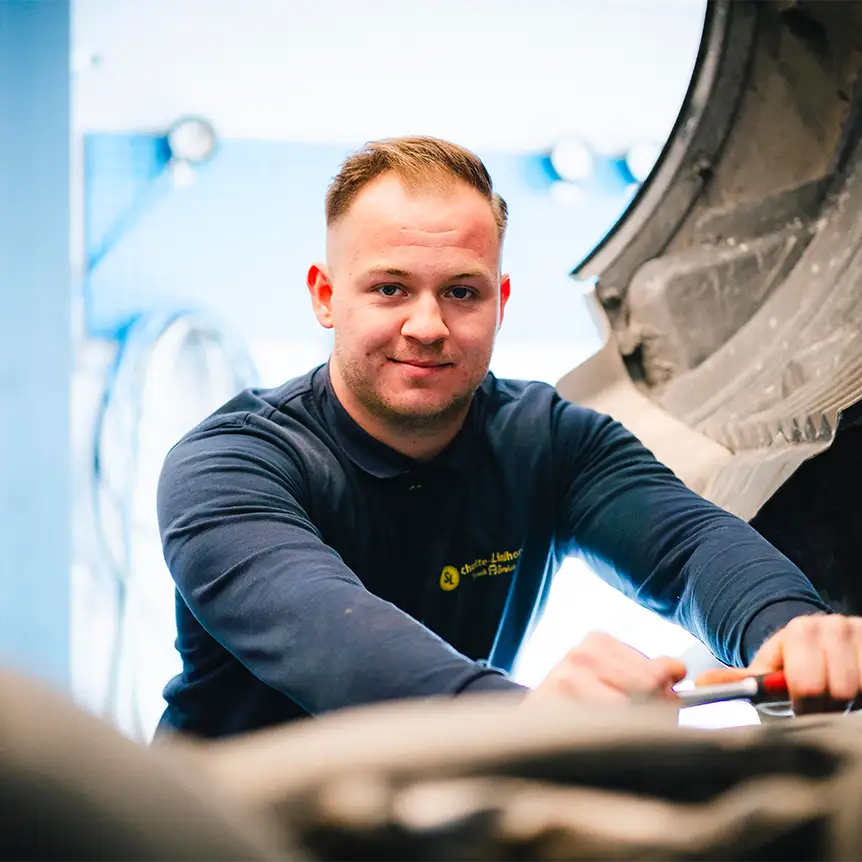 Ausbildung KFZ-Mechatroniker für Nutz­fahrzeug­­technik (m/w/d)