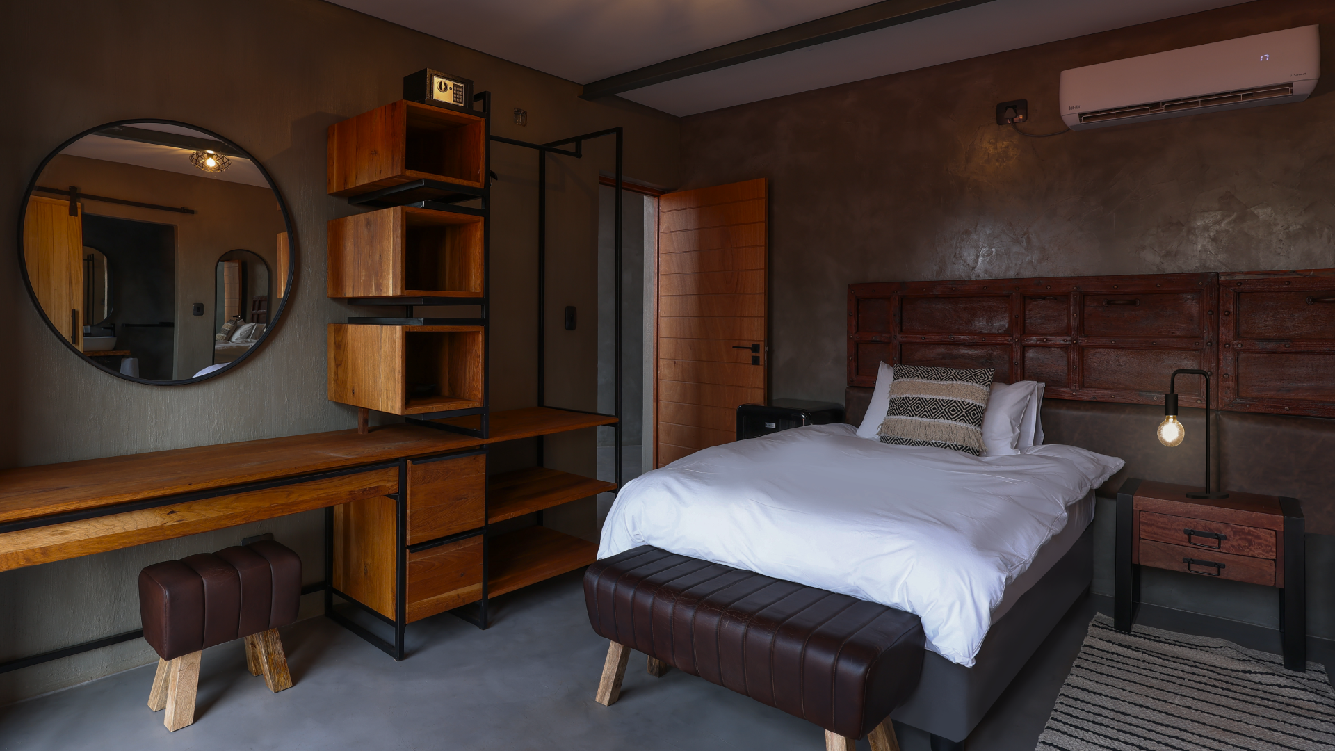 Naka Luxury Lodge accommodation rooms