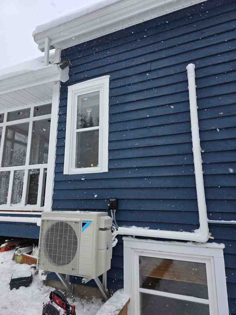 Don't Get Left in the Cold: Heat Pump Replacement Tips for Williamswood Residents