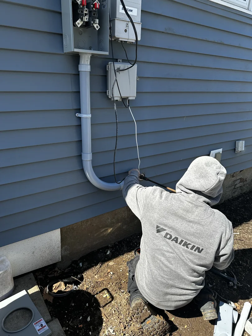 Infographic showing Red Seal electrician certification pathway and why it matters for electrical hookups in Canada Infographic showing Red Seal electrician certification pathway and why it matters for electrical hookups in Canada