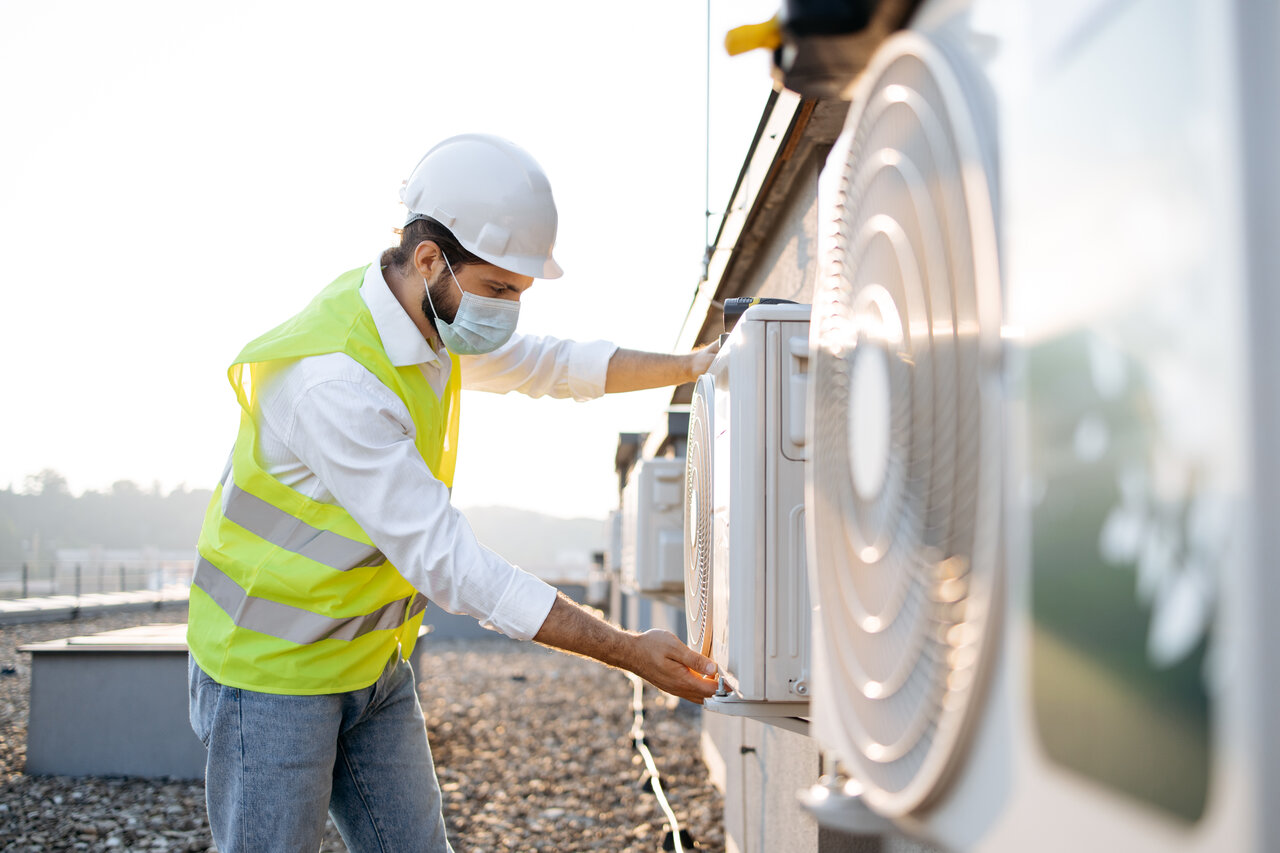 How to Identify and Solve Common Heat Pump Issues