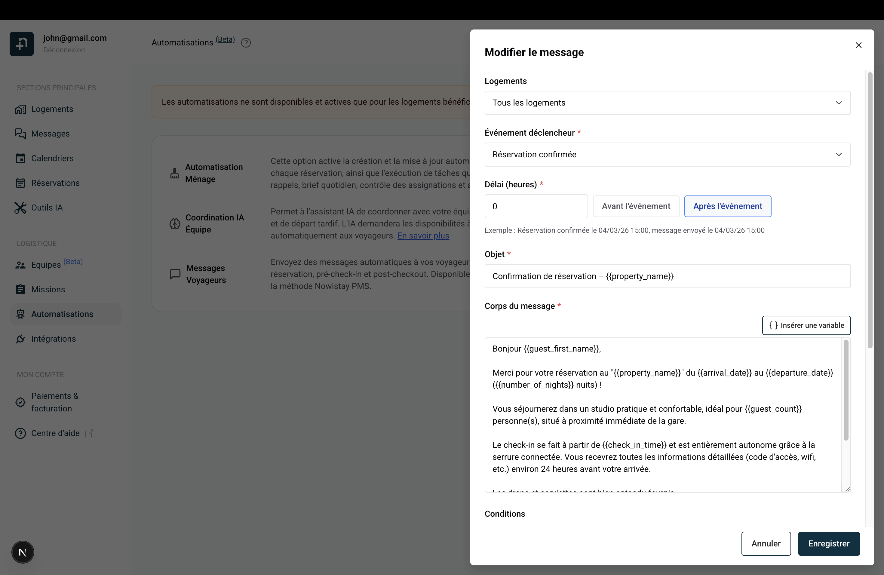 Boîte de dialogue Modifier le message montrant le sélecteur de logements, l'événement déclencheur, le délai avec les boutons Avant/Après, l'objet et le corps du message avec le bouton Insérer une variable