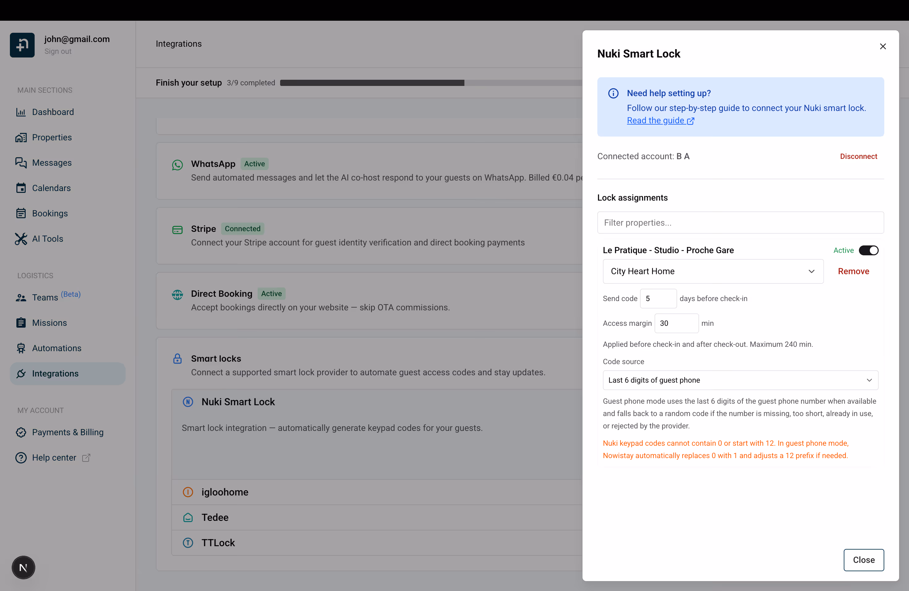 Code source setting in the smart lock configuration showing the Random code and Guest phone options