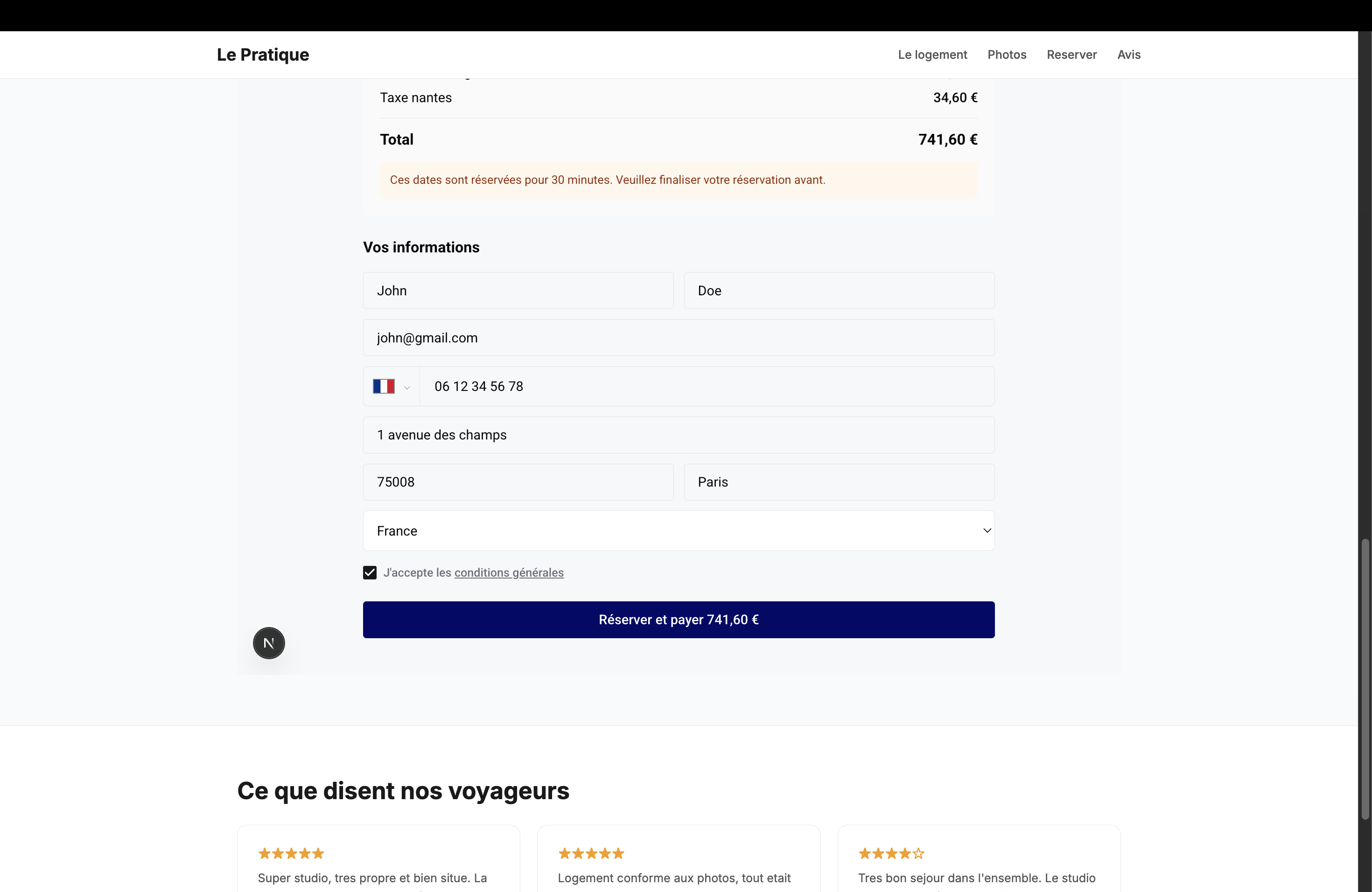 Formulaire rempli avec bouton Réserver et payer