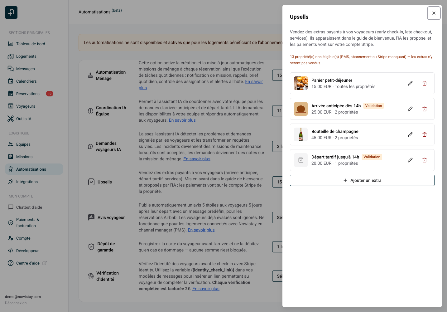 Le catalogue Upsells avec les extras : panier petit-déjeuner, arrivée anticipée, bouteille de champagne et départ tardif