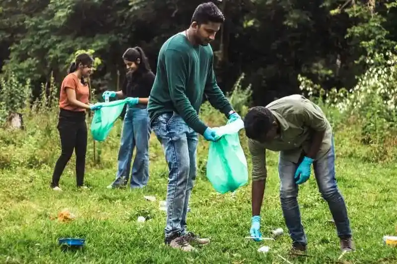 Cleaning up a local park helps your community and protects the environment. Learn how you can help by cleaning up a park to help your community.
