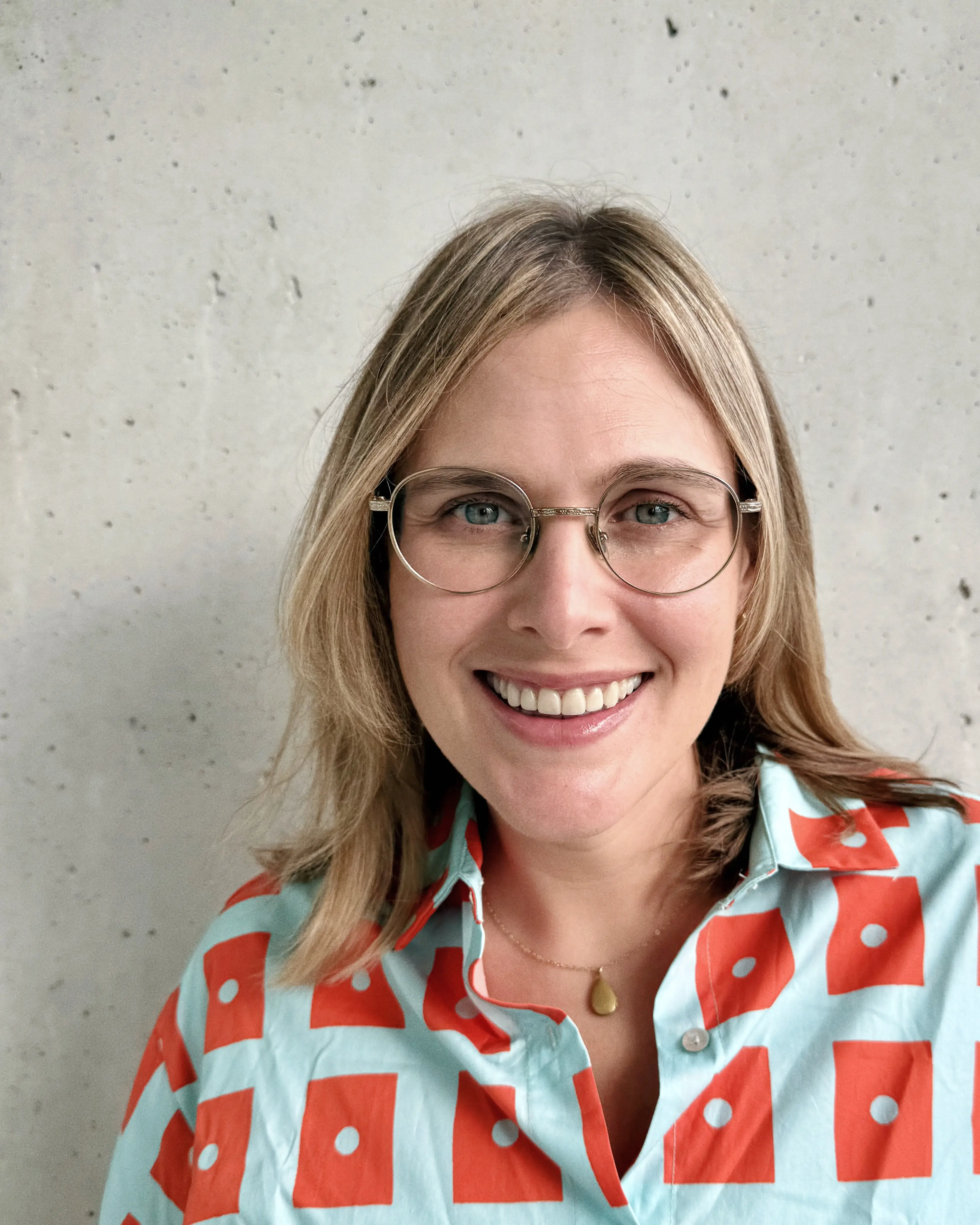 Portrait of Lara Warman
