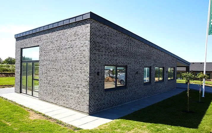 Hybel længehus med ensidig taghældning