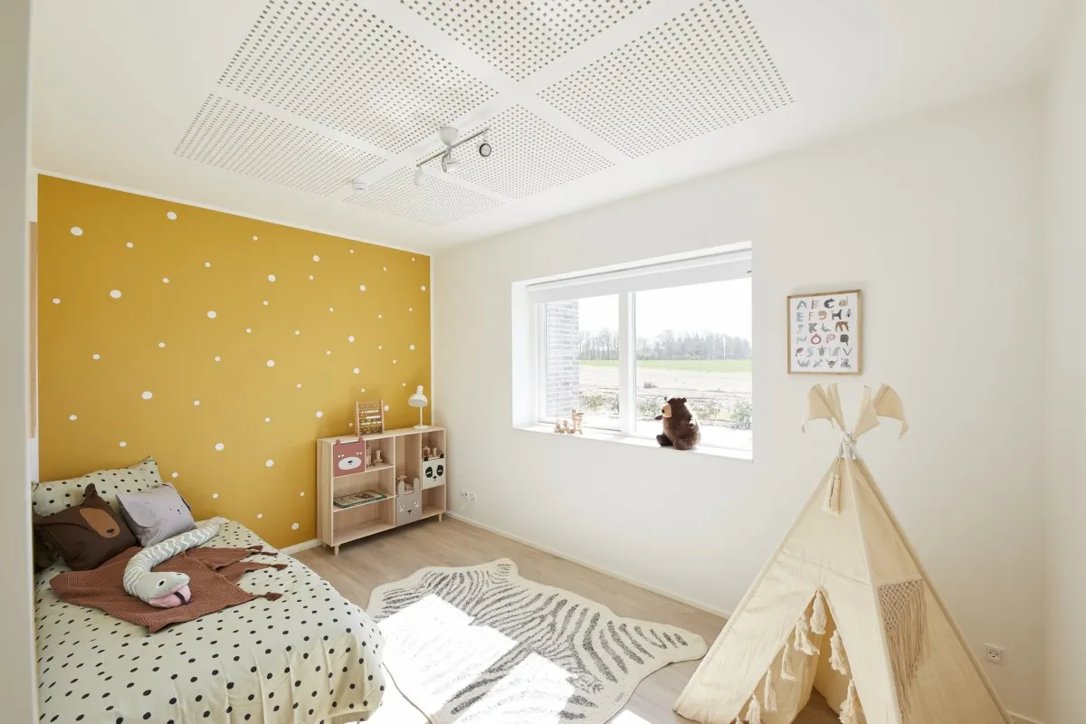 Børneværelse og plads til legetøj Hybel Huse