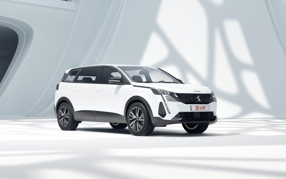 Peugeot 5008 driekwart vooraanzicht