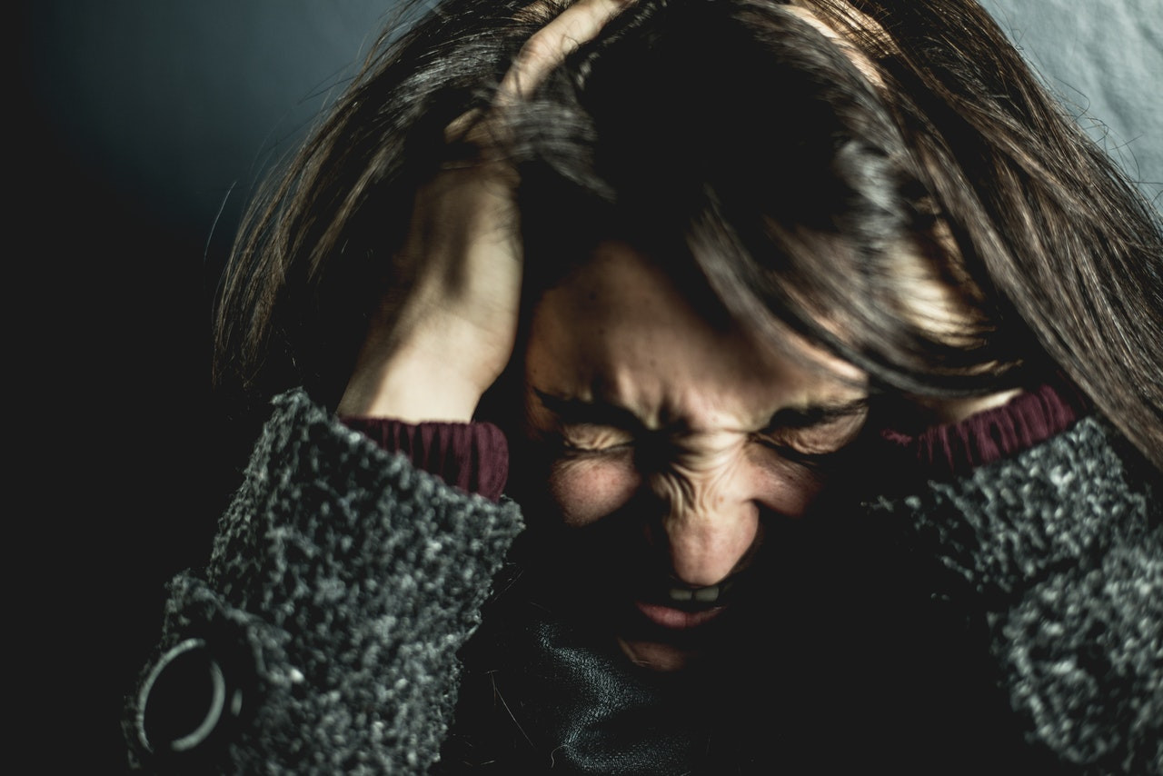 A lady struggling with Agoraphobia