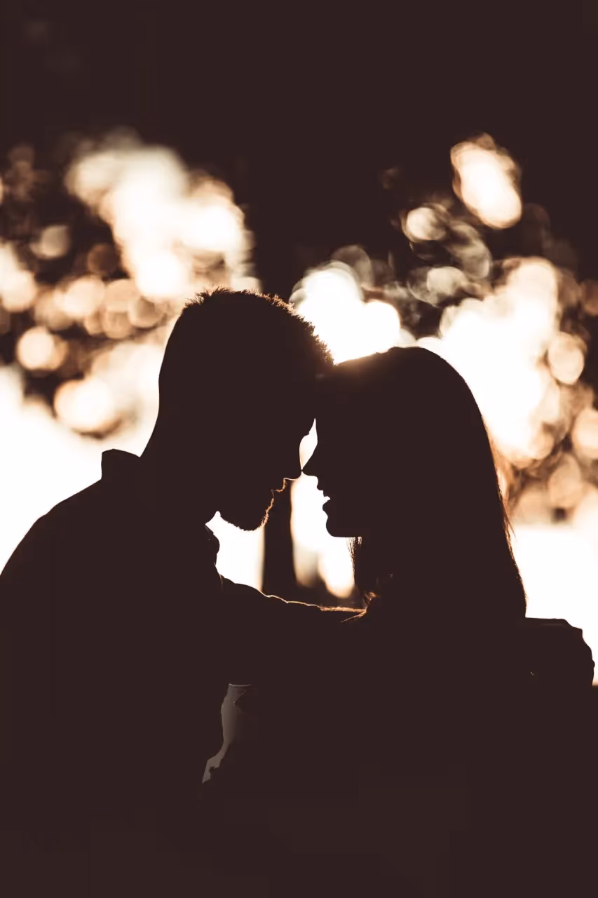 Silhouette photo of a couple on a date