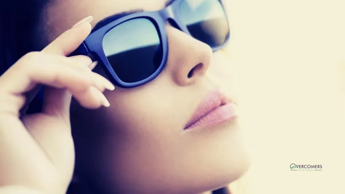 How an Emotionally Unavailable Partner Behaves