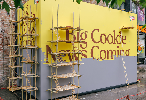 Elfvertising scaffolding