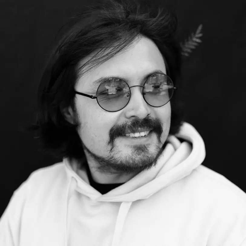 Andriesh Ganradbur. Visionary Lead 