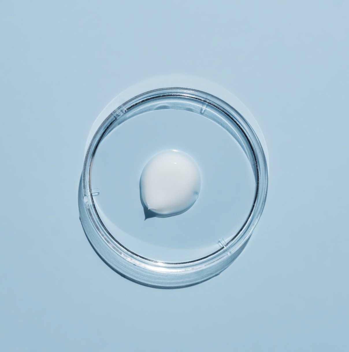 Wie wirkt Isotretinoin genau?