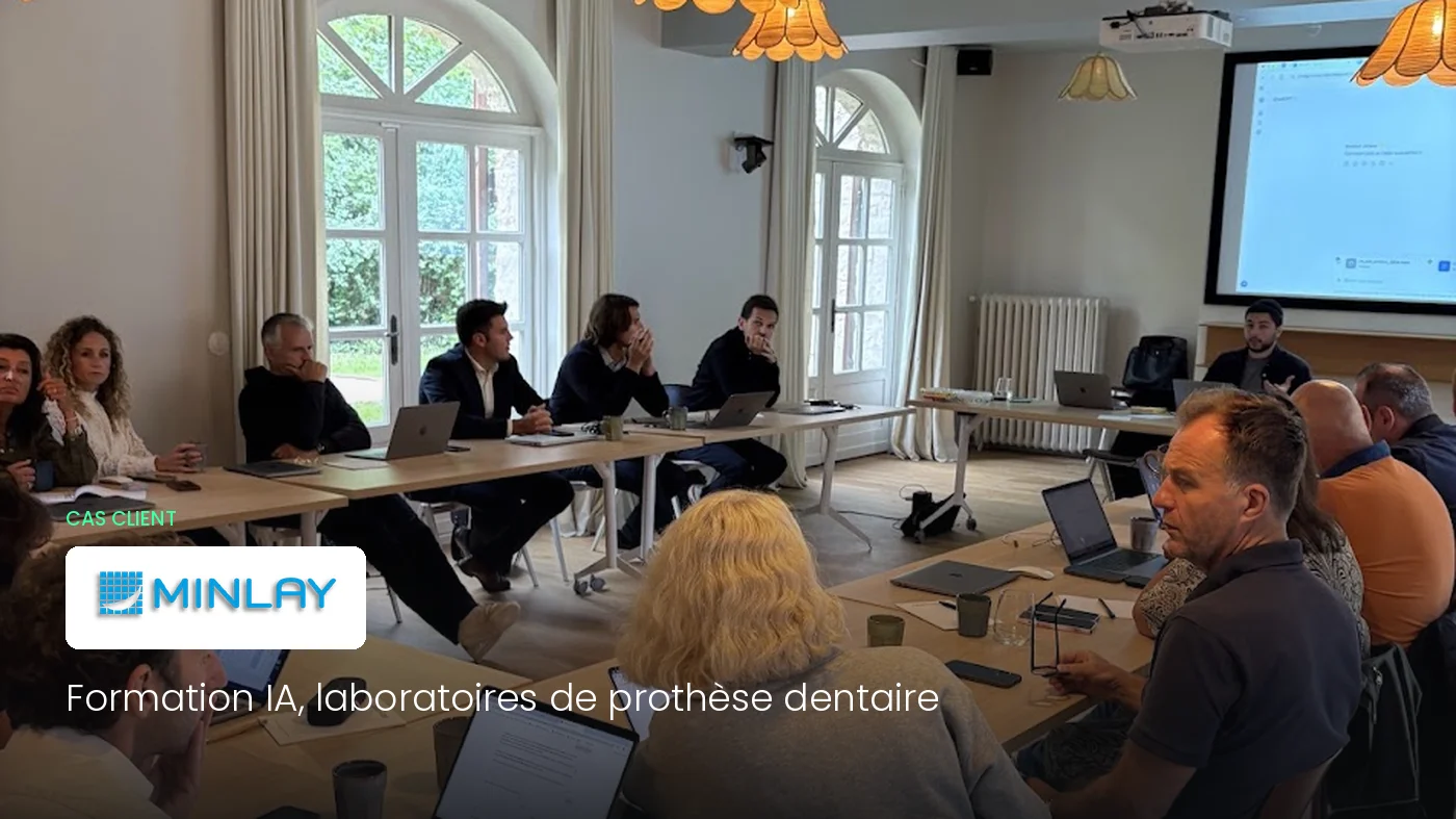 Équipe d'un réseau de centres de santé en formation sur les usages de l'intelligence artificielle