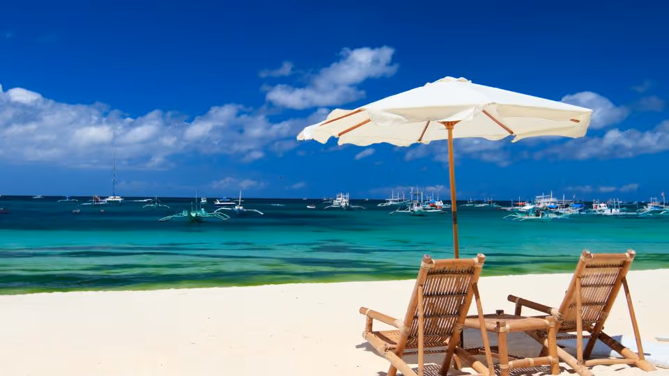 Understand vacation pay vs. time in Ontario. Learn about entitlements and calculations under the ESA.