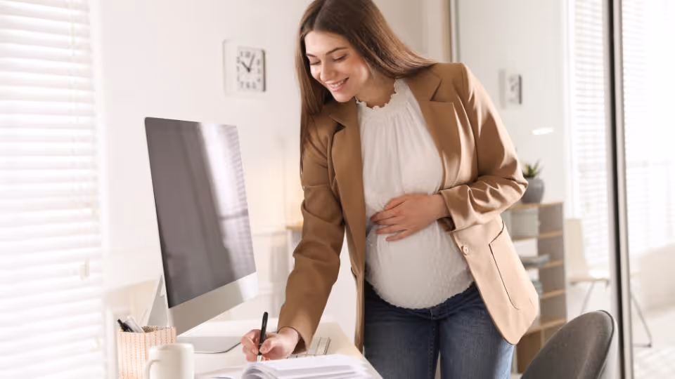 Understand the differences between pregnancy and parental leave in Ontario. Learn about eligibility, duration, and pay for each type of leave.
