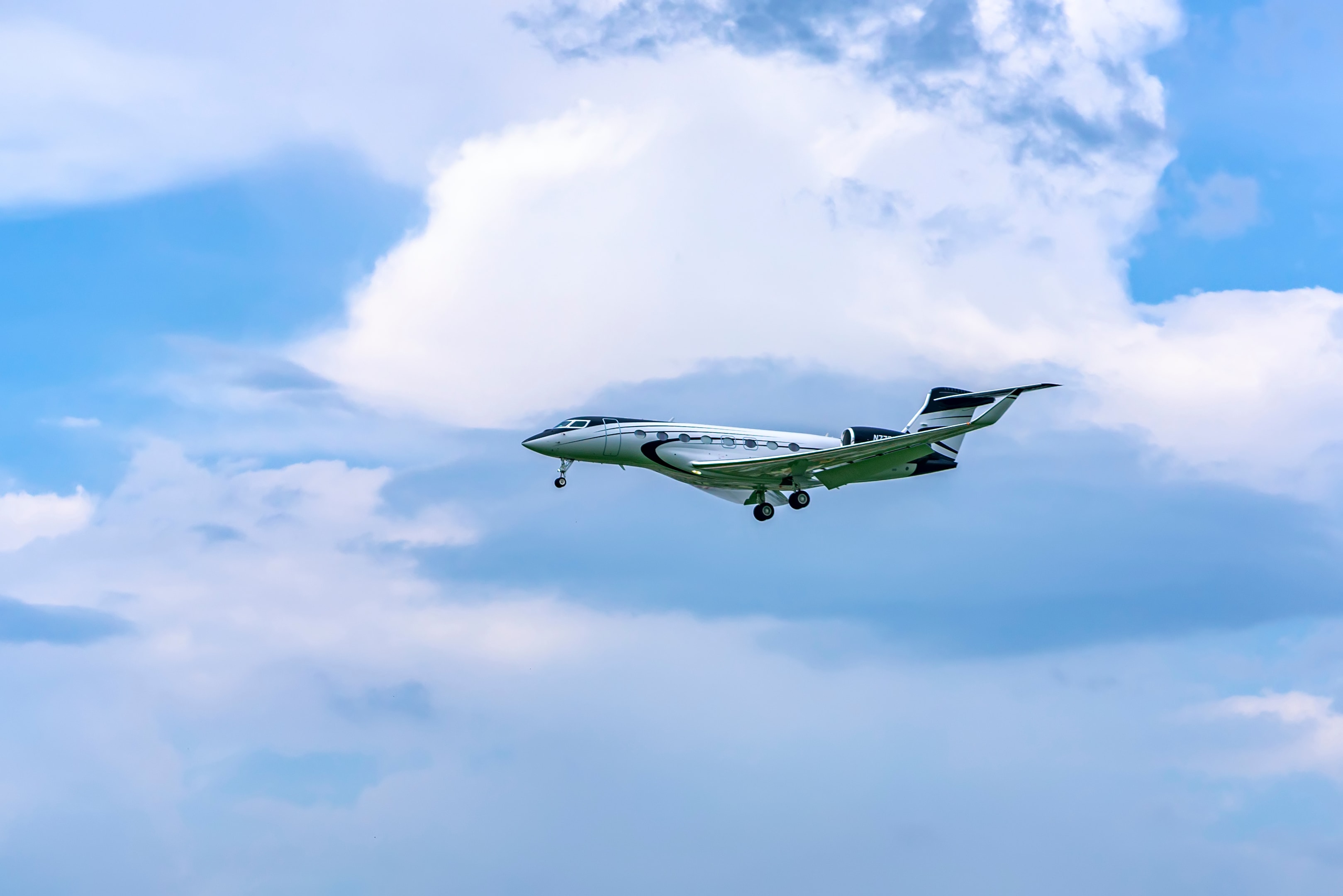 Plane bearing number Gulfstream Aerospace G650ER landing at Tan Son Nhat International Airport, Ho Chi Minh City, Vietnam