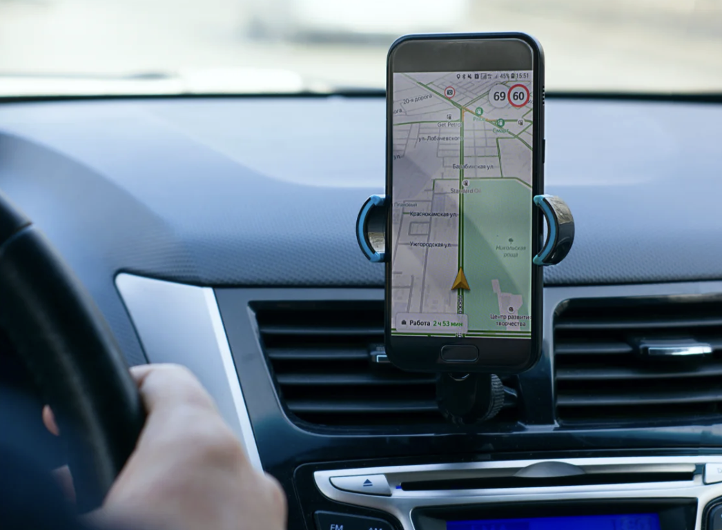 gps navigation on the mobile phone inside a car