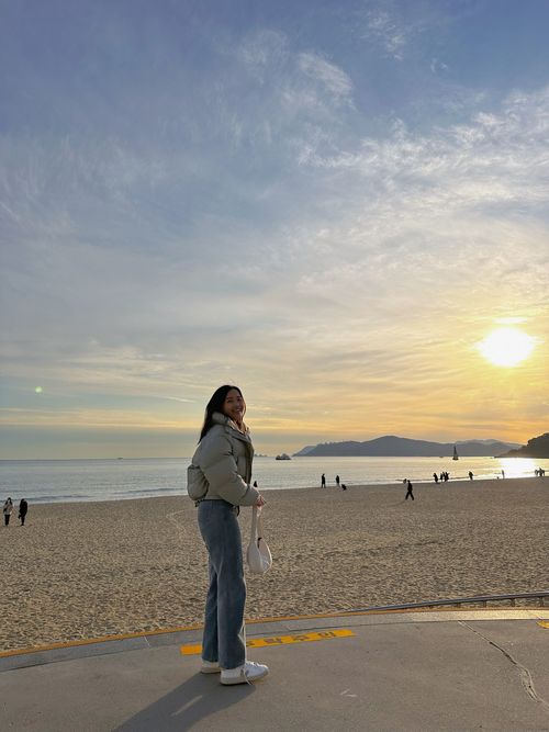 Yanny Cheng traveling in Korea