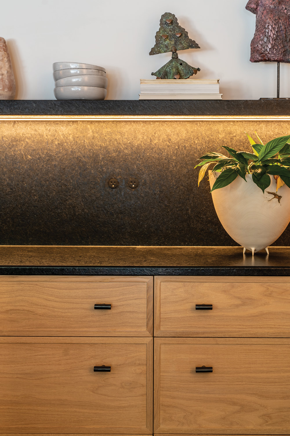 LED lighting with fitted marble outlets and decorations
