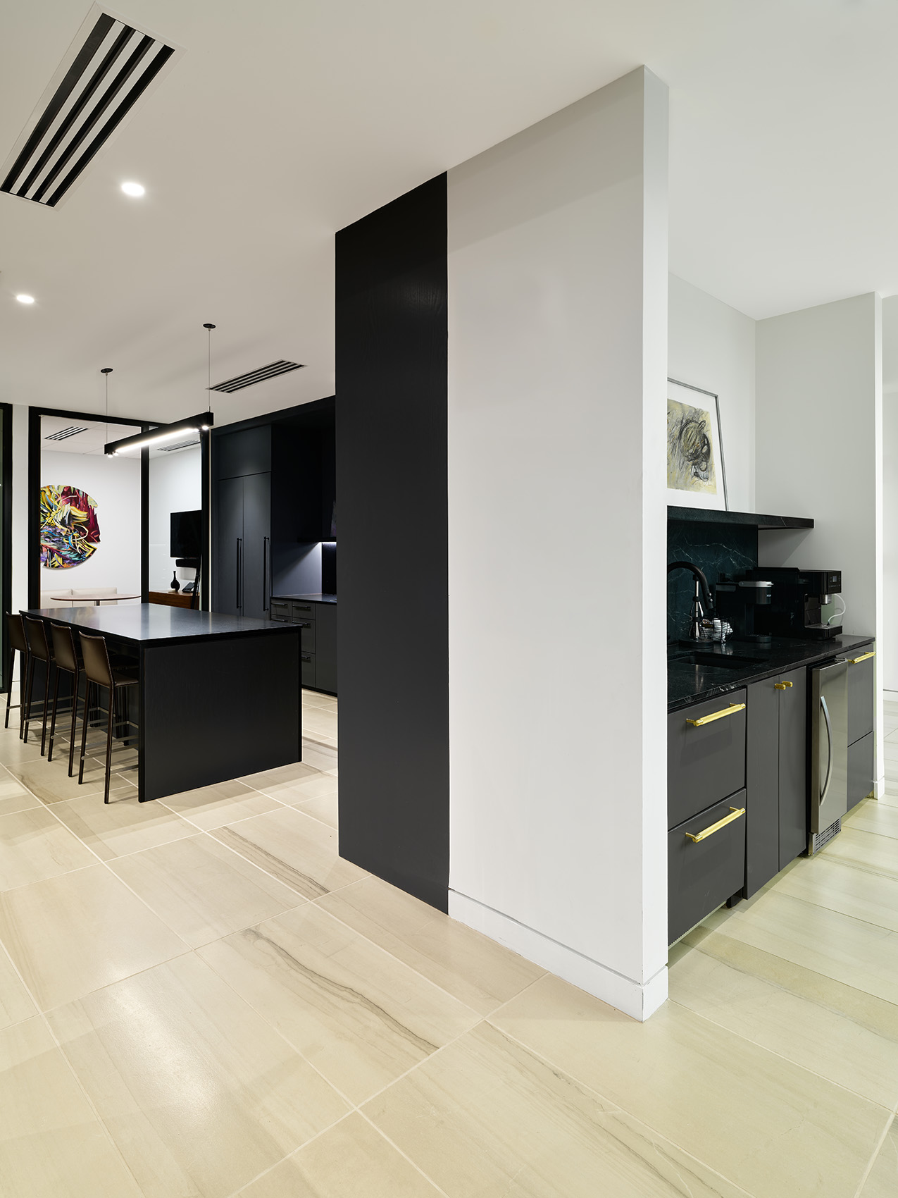 detail of transition between kitchen and coffee area