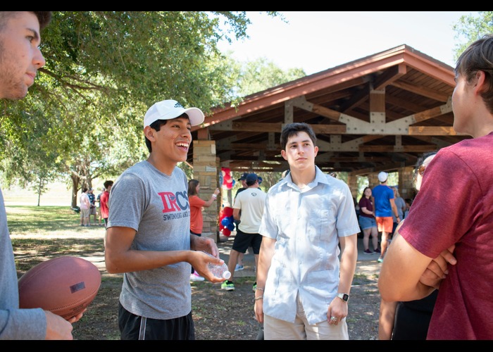 Top 12 Summer Volunteer Programs for High School Students