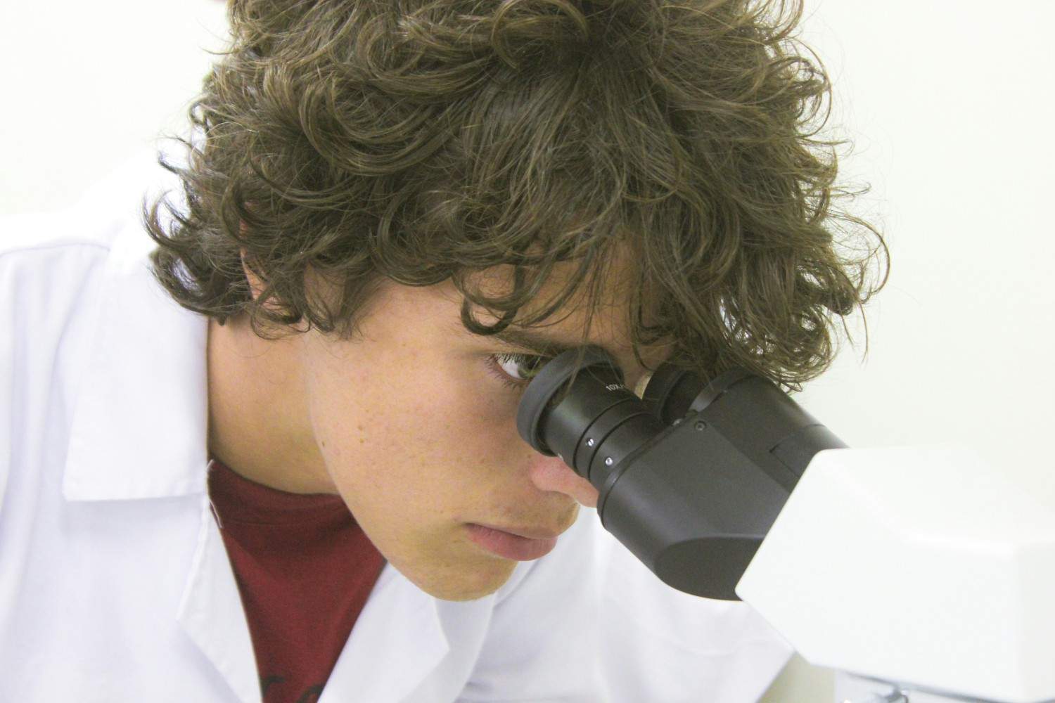 Top 10 Medical Research Project Ideas for High School Students