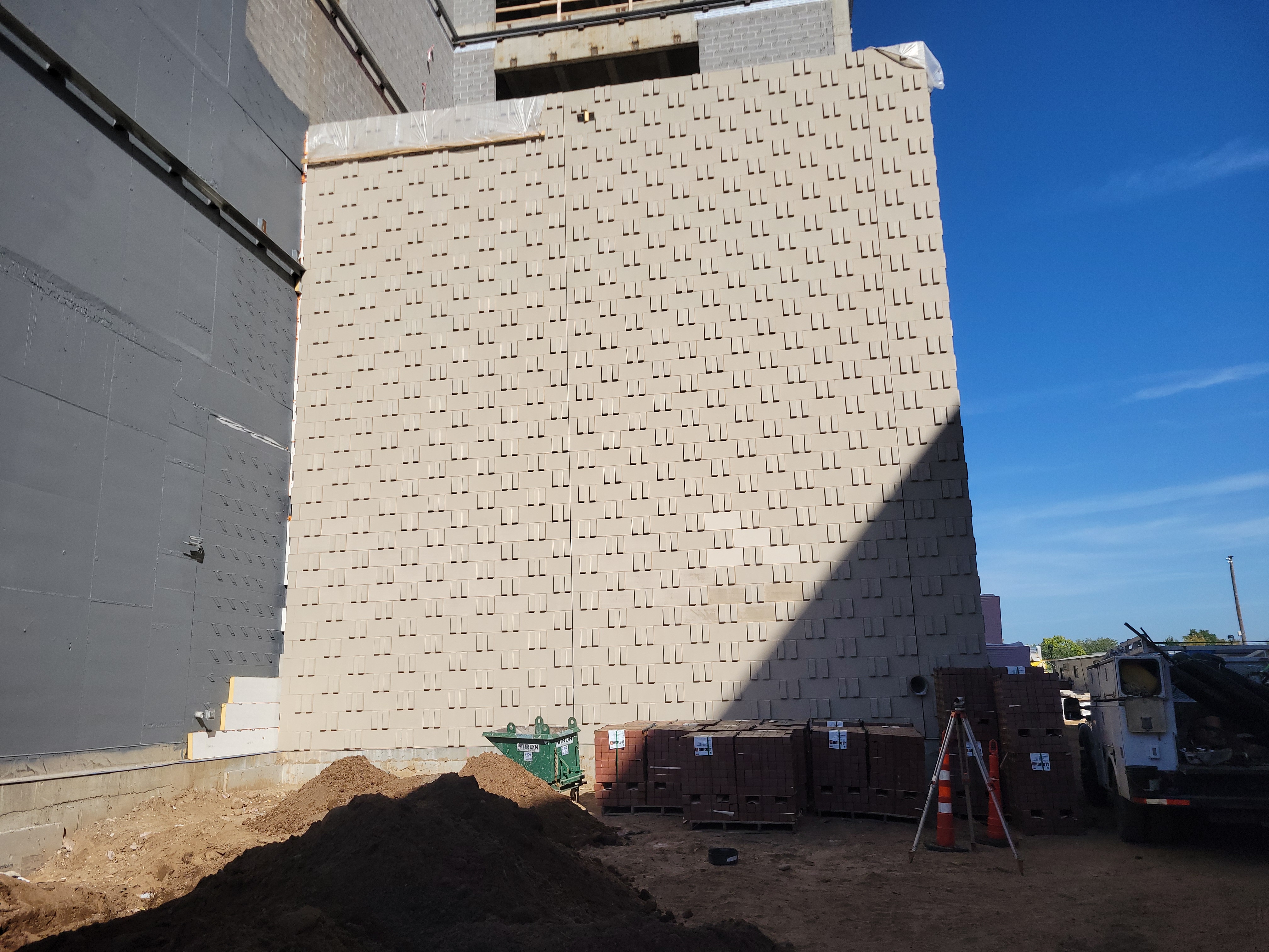Patterned concrete block wall on the UWEC Health and Science Building in Eau Claire, Wisconsin, after staining by TNT Tuckpointing