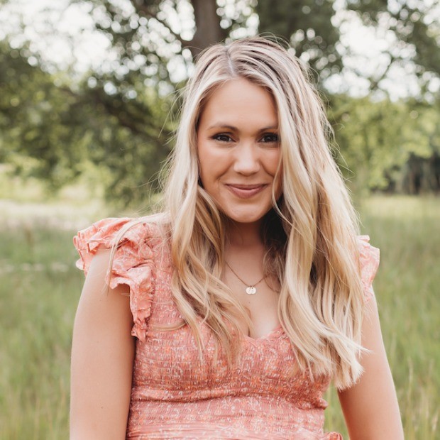 headshot of ashley ronkowski
