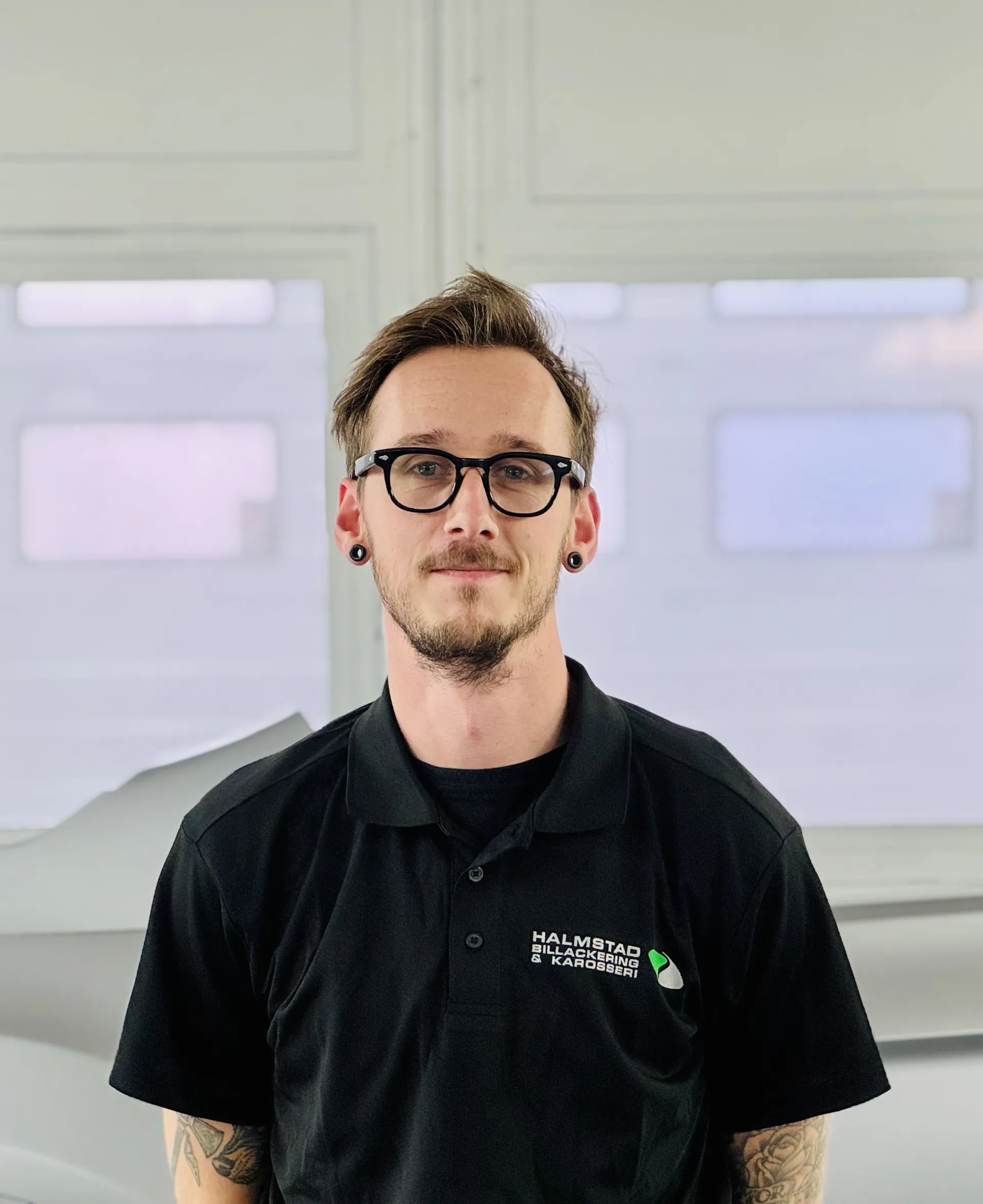 Erik Wessberg, lackerare/ägare, porträttbild, Halmstad Billackering.