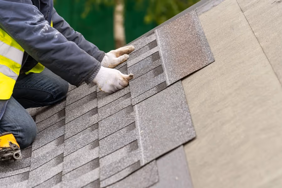 Asphalt Shingles Roof