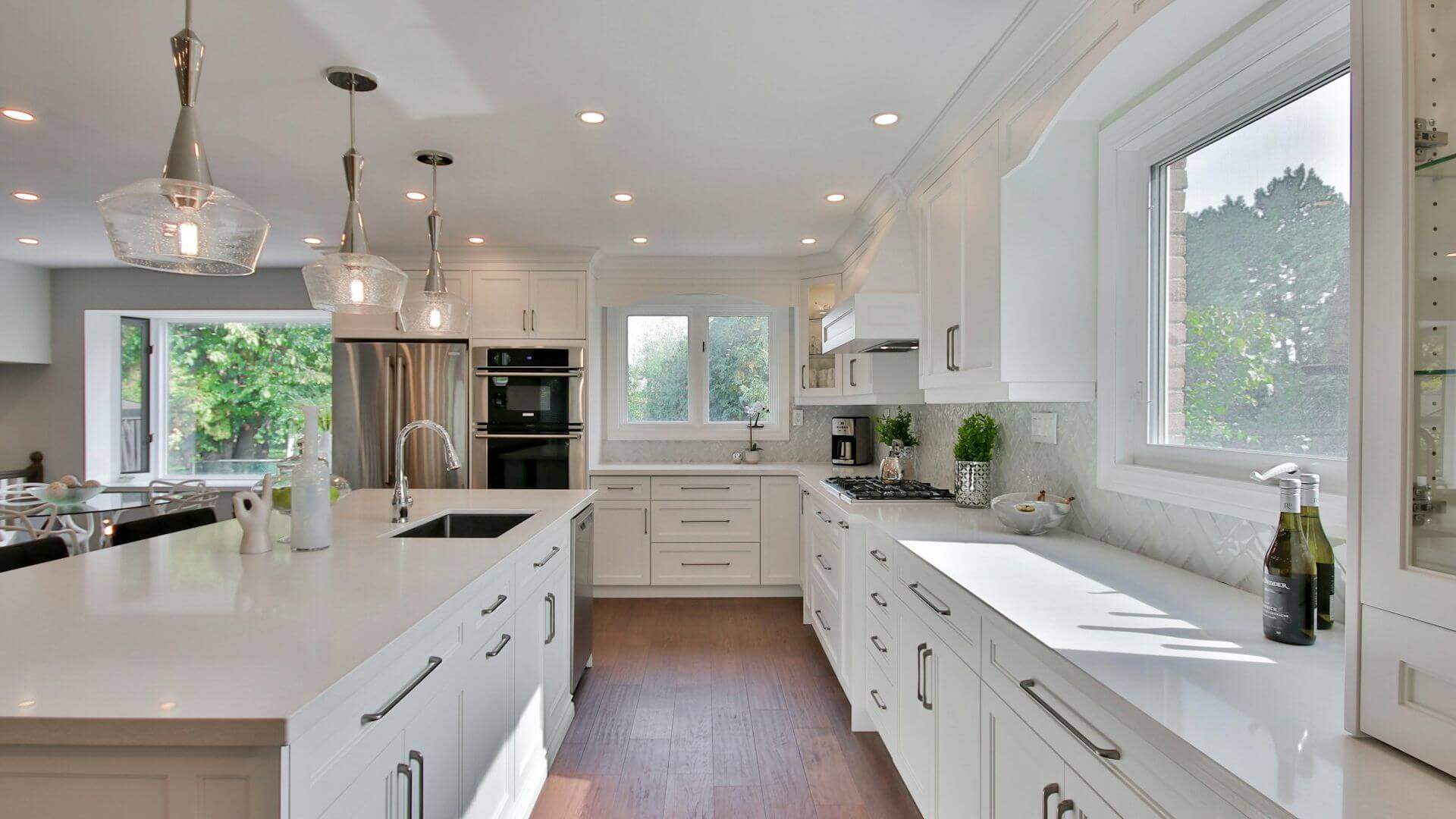 modern vinyl replacement windows Edmonton house