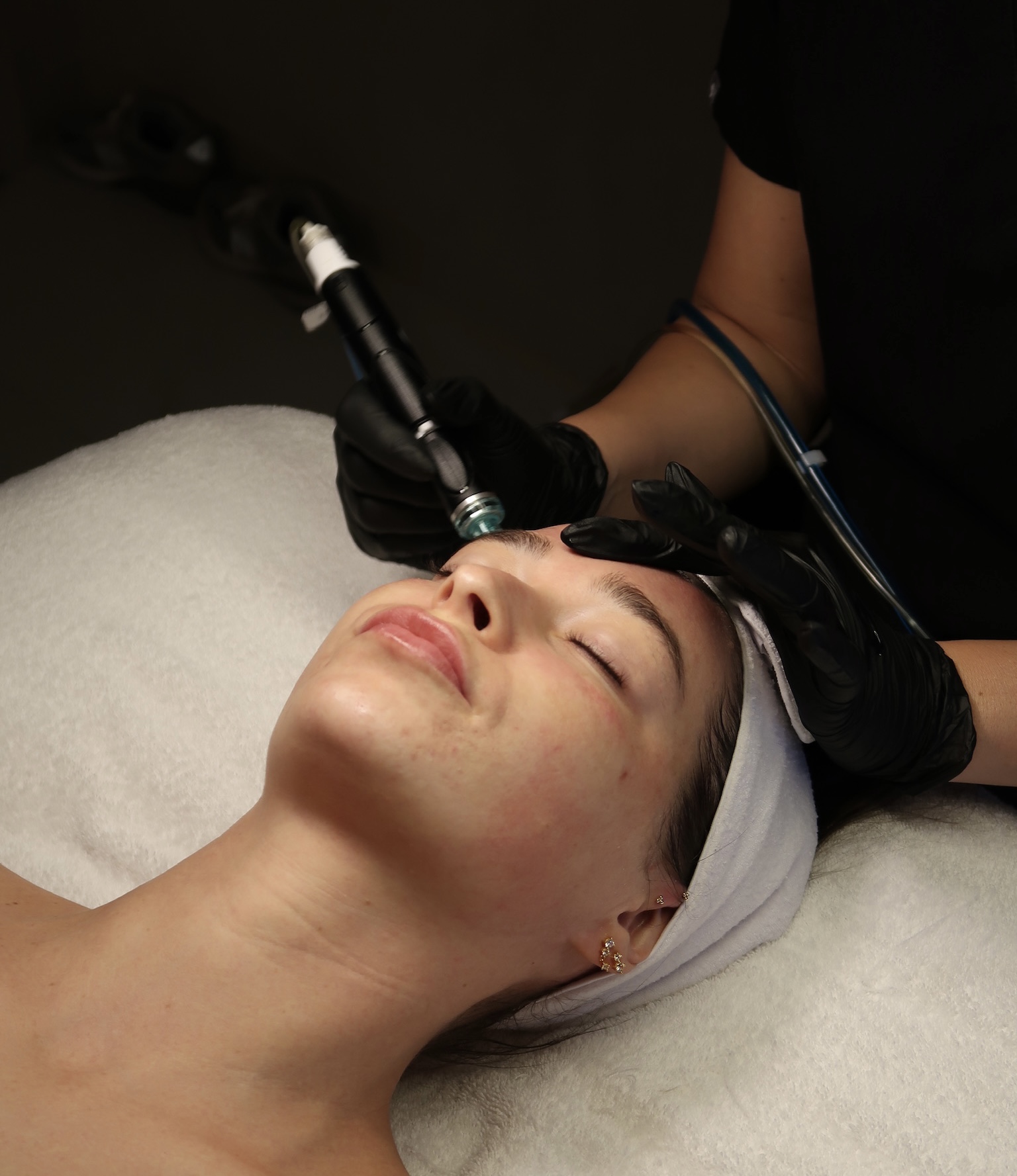 Best Hydrafacial Facial in Old Town Chicago Skin Bar and Studio