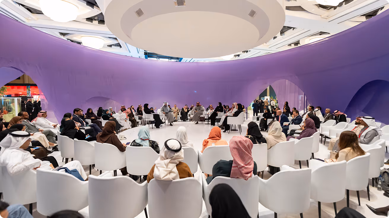 Hevolution Global Healthspan Summit 2025 photography featuring event highlights.