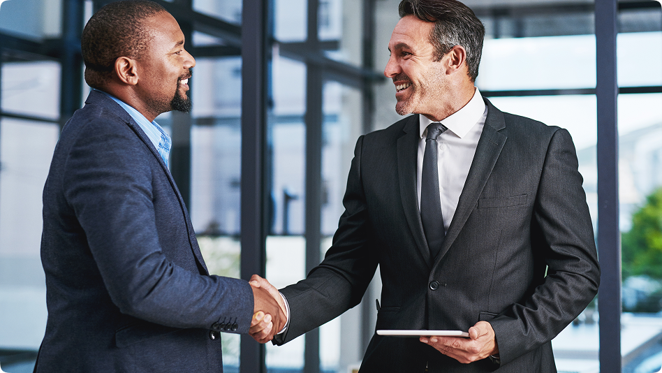 2 people handshaking