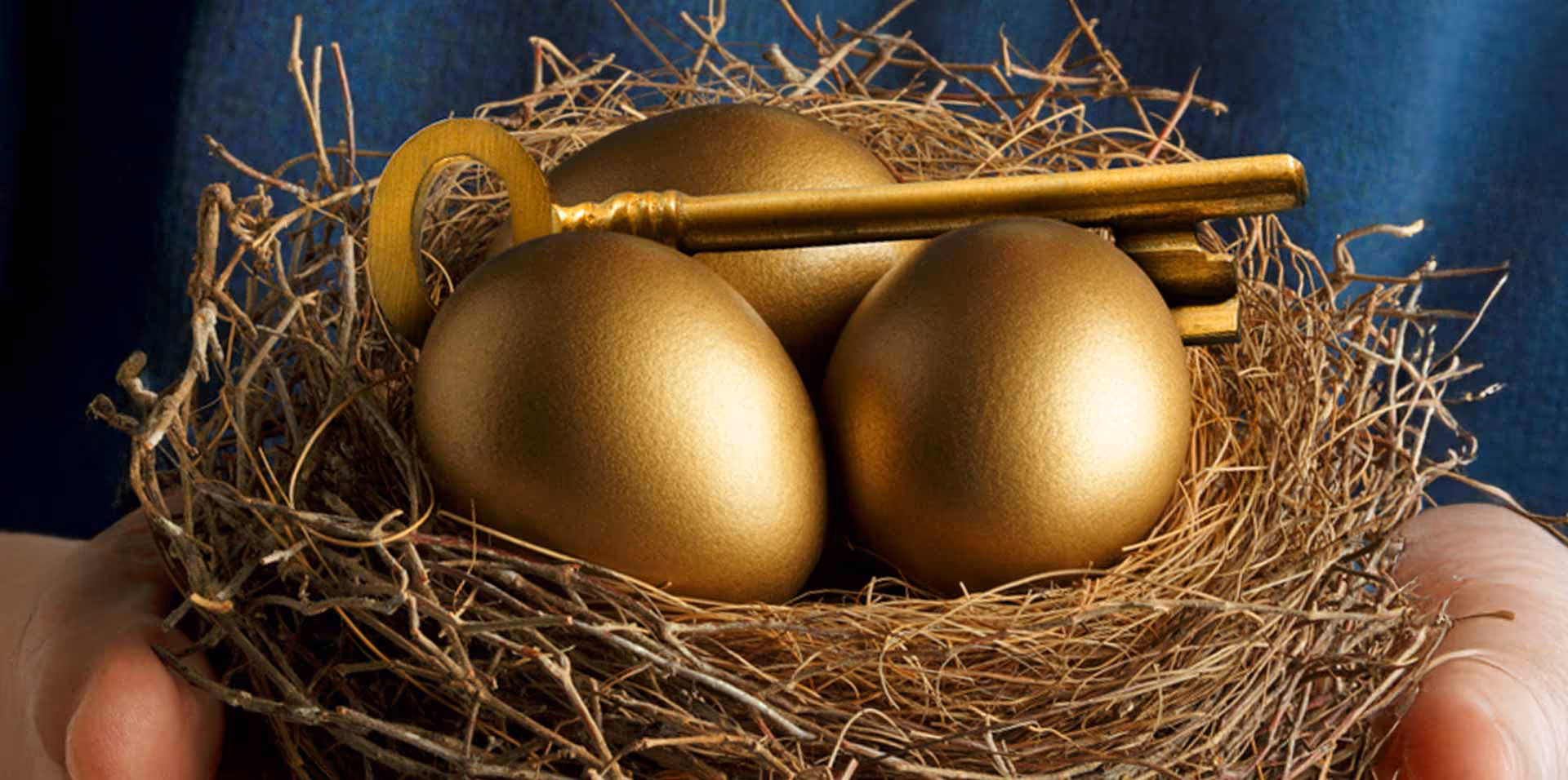 gold-key-and-three-gold-eggs