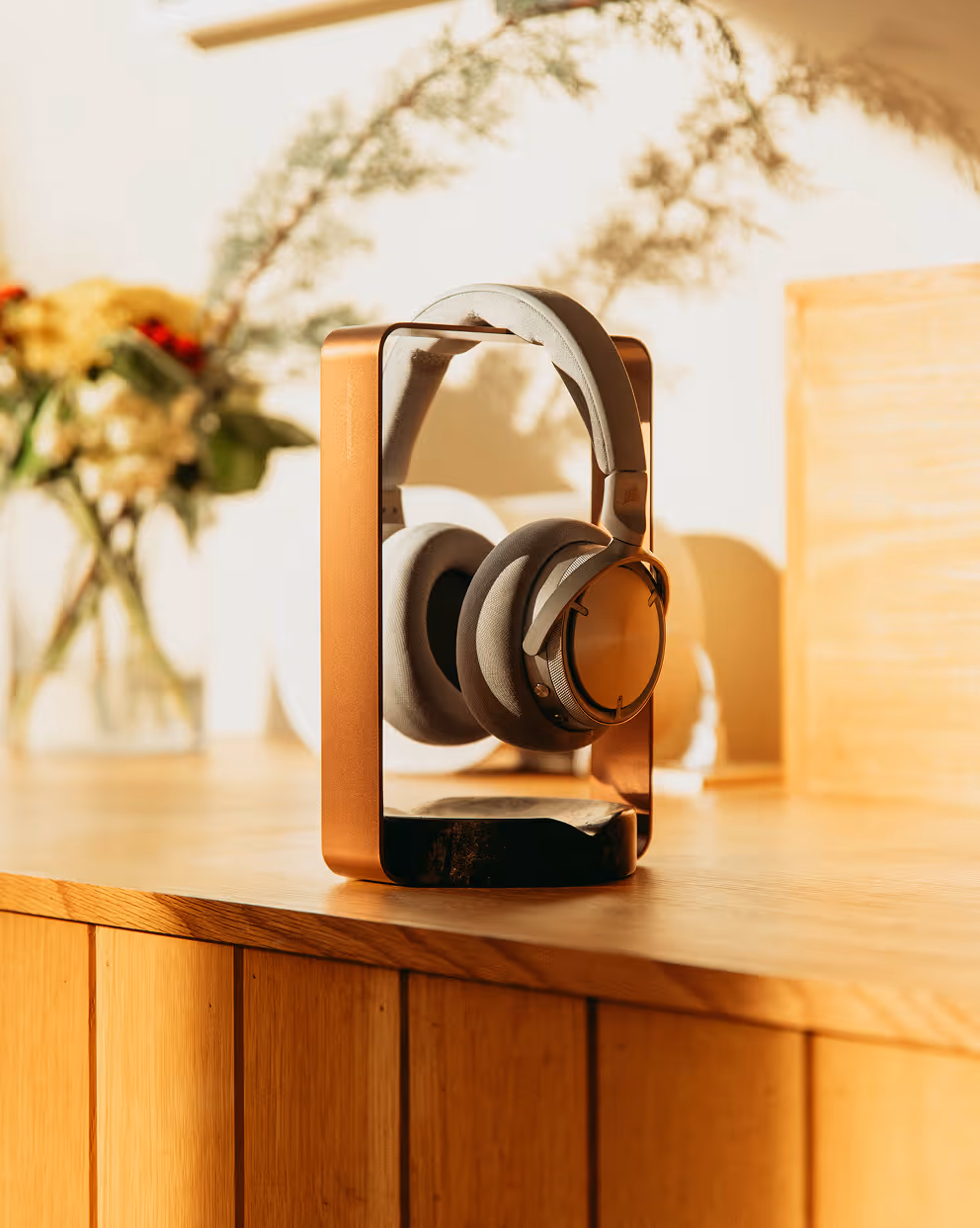 Milhouse premium gaming headphones product shot