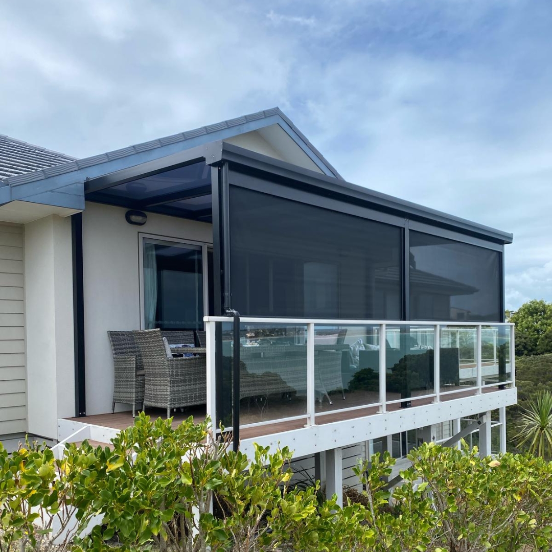 Outdoor blind mesh colour options from Shadeland