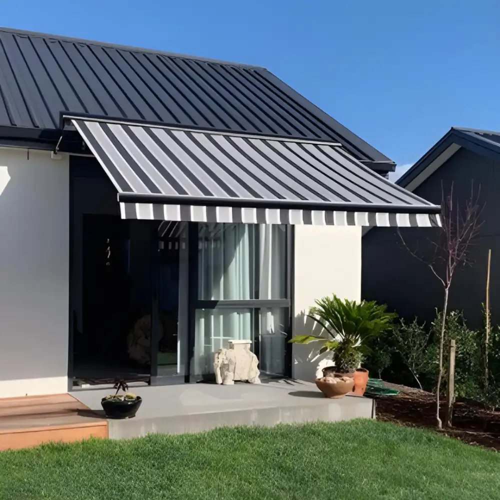 Motorised Ellipse Lateral Arm awning at Arvida Retirement Village, Kerikeri, by Shadeland