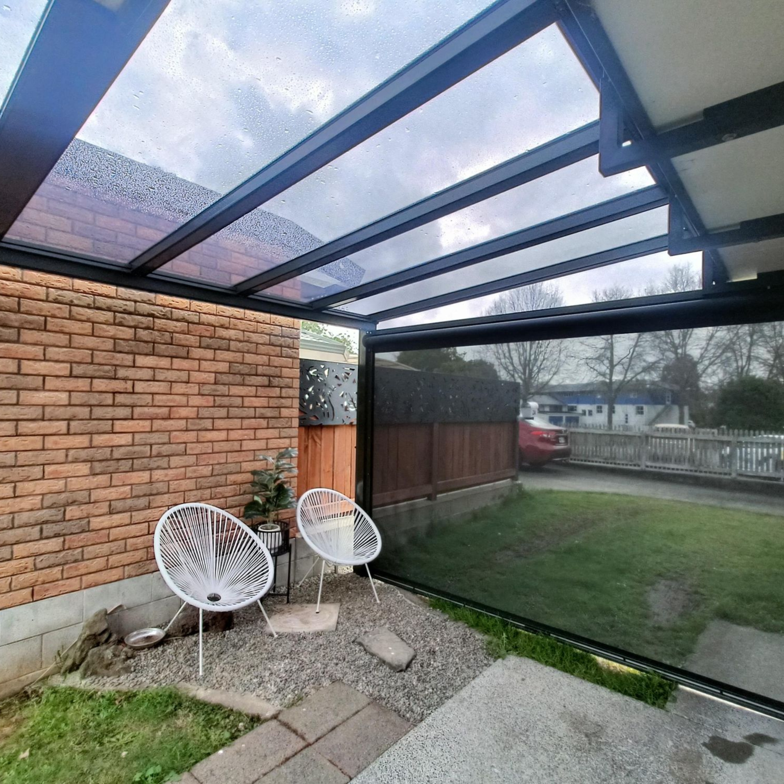 Glazed roof and Ziptrak blind combination in the Avenues, Whangarei, by Shadeland