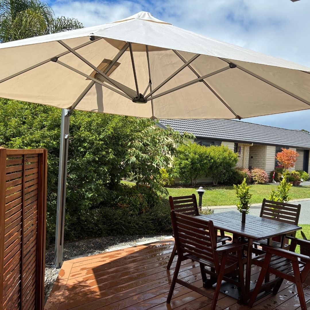 Step-by-Step Deck Shade Solution with a Rotating Umbrella in Tikipunga – additional photo 2