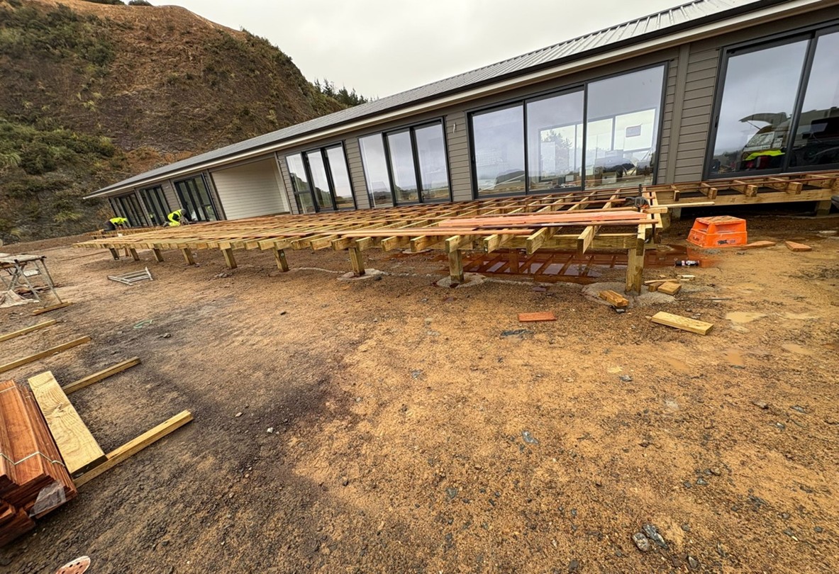 Installing Shadeland’s Largest Motorised Awning on the Tutukaka Coast – additional photo 7