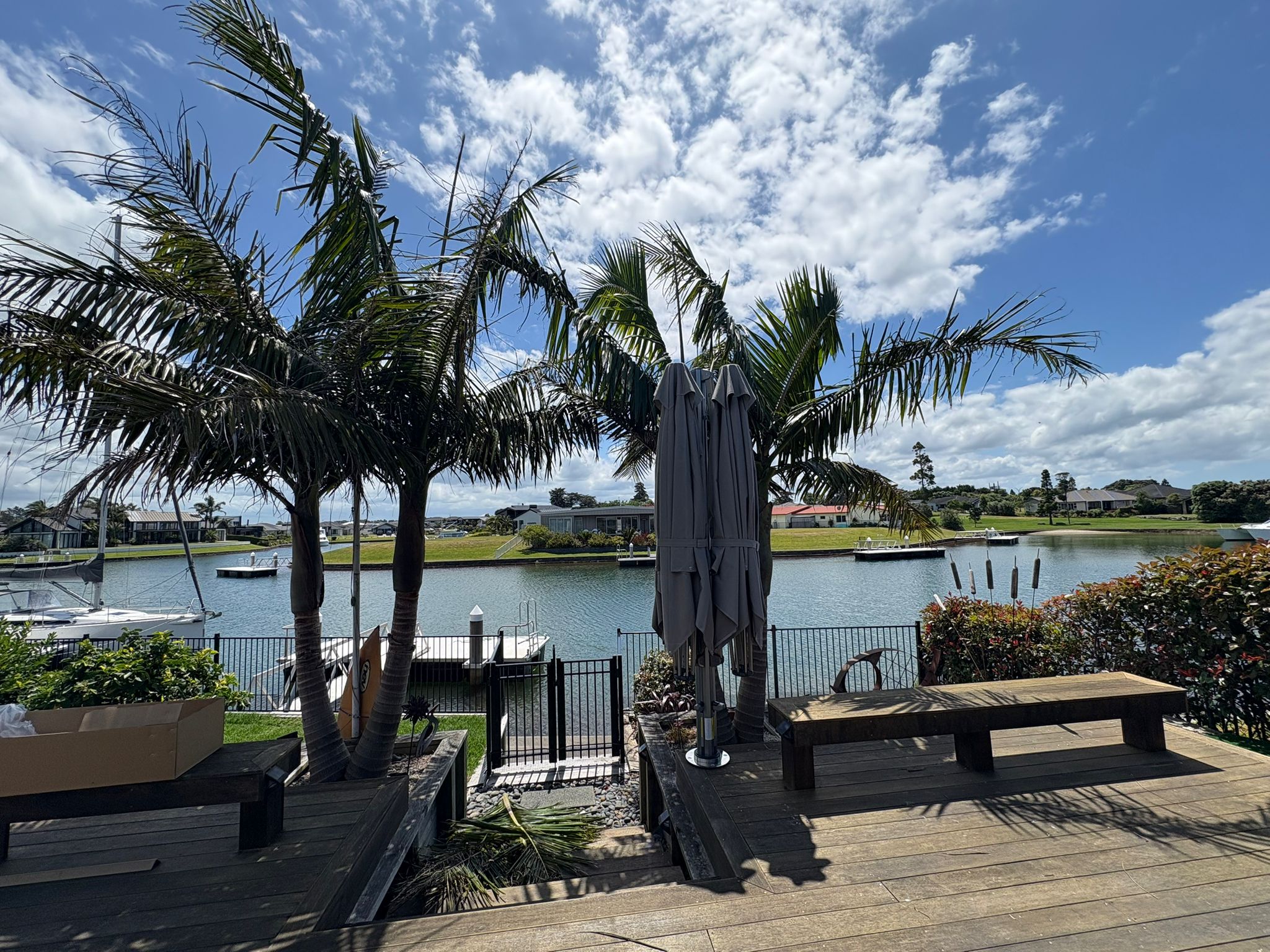 A Shady Solution in Bream Bay: Maxine’s Dual Umbrella Setup – additional photo 3