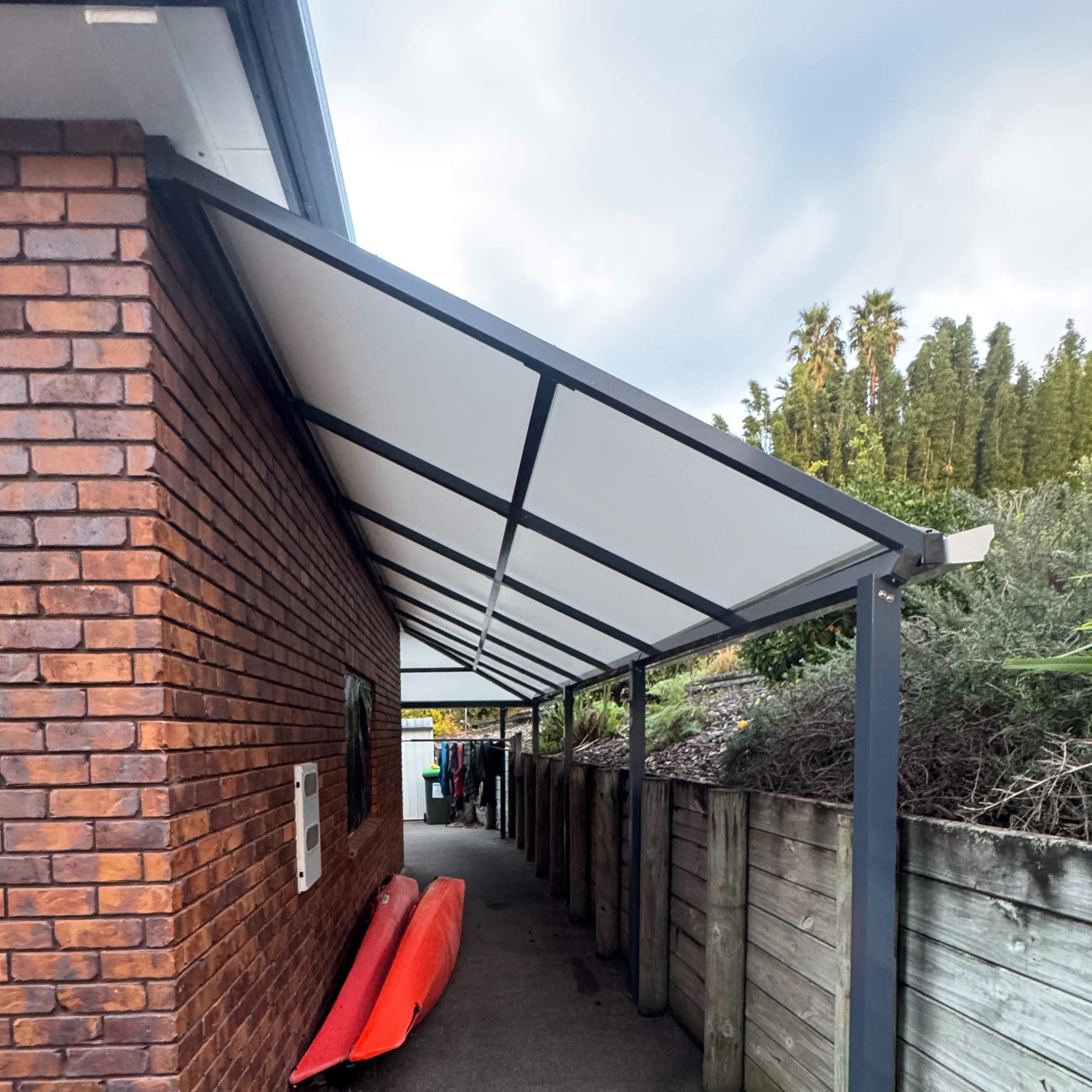 Tricky Shadeland Canopy, Weather Protection & Kayak Storage Solution – additional photo 4