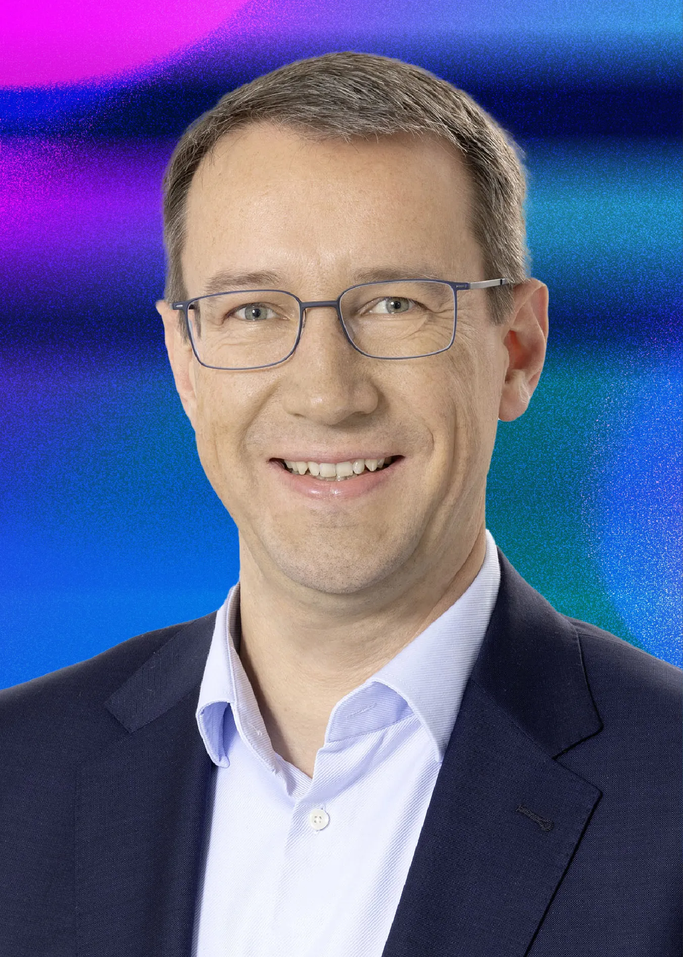 portrait of the CEO of Hochtief