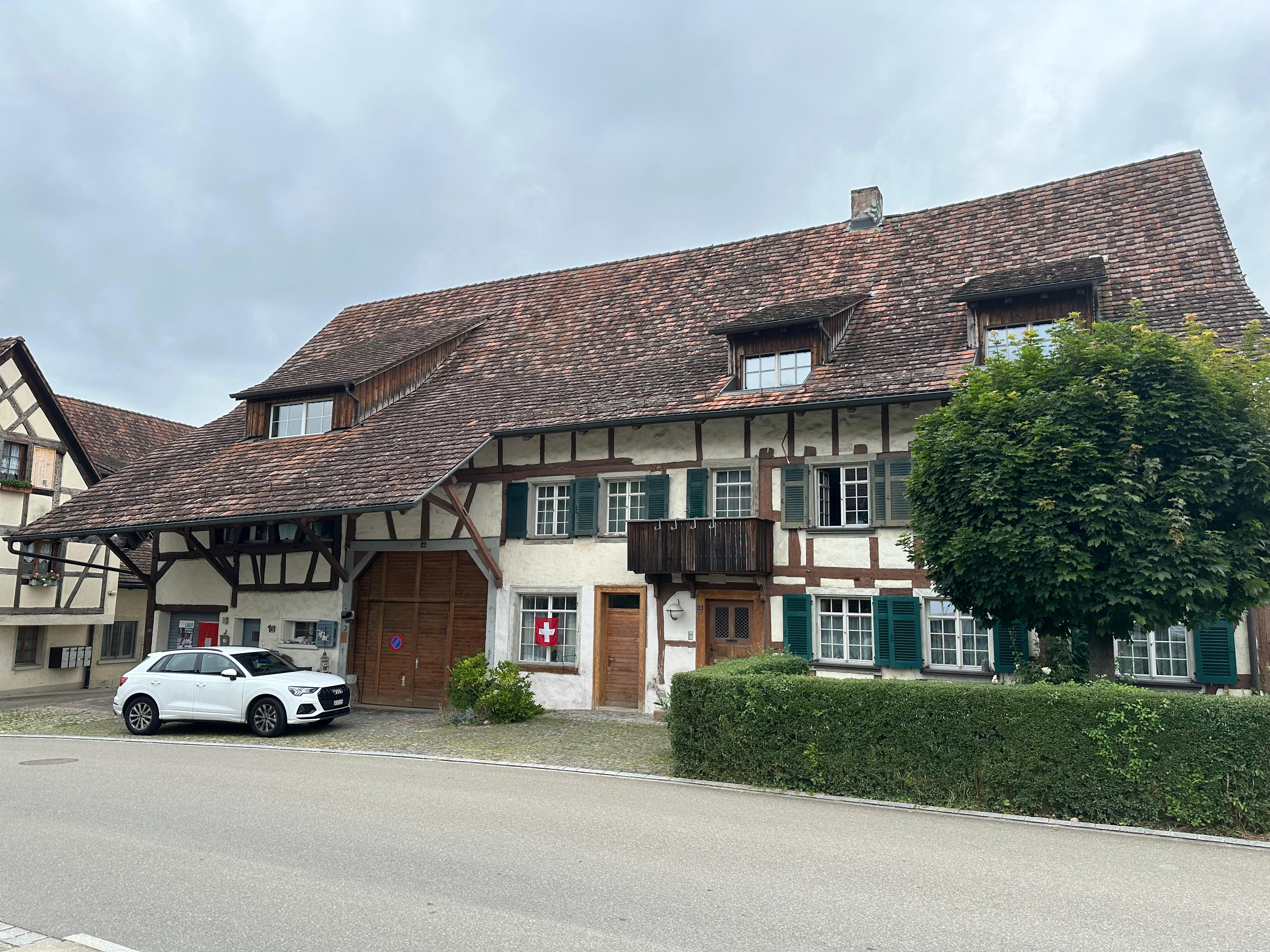 4.5-Zimmer Wohnung mit Ausbaupotenzial